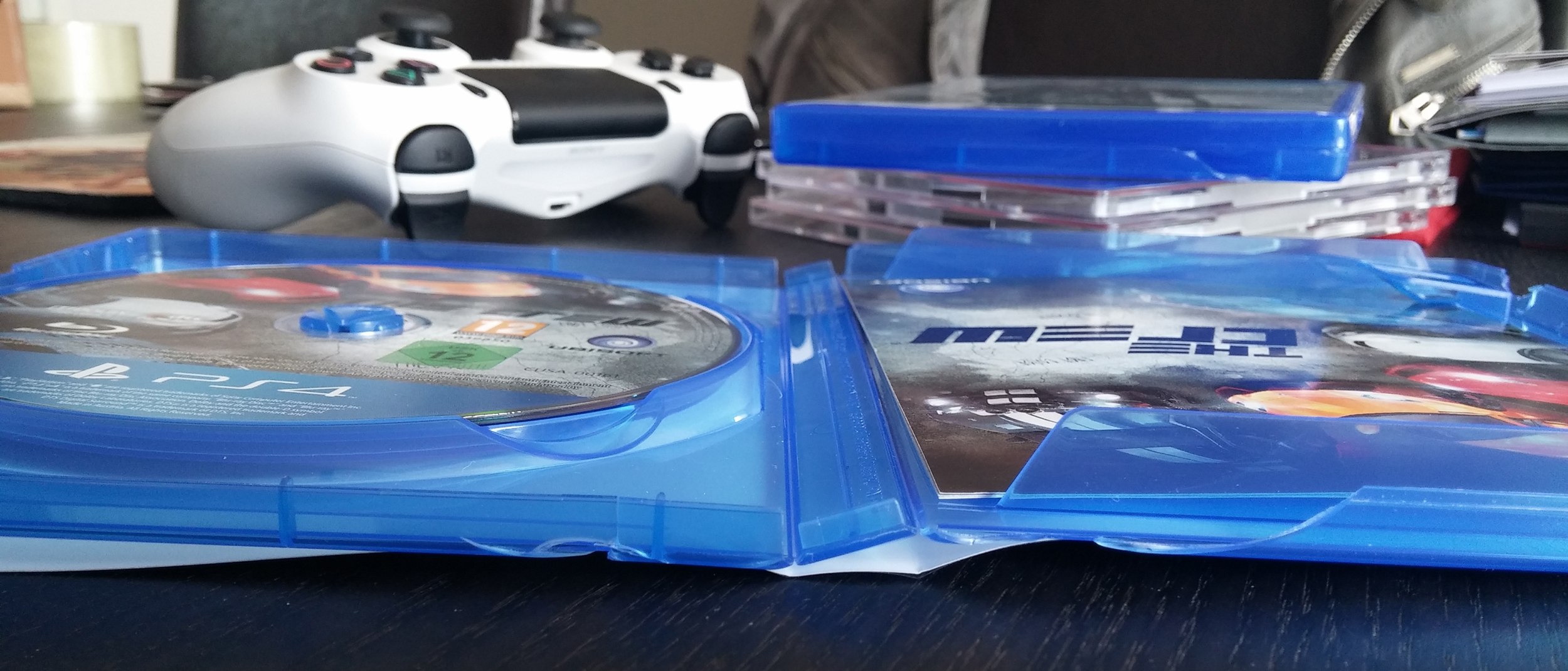 playstation 4 коробка