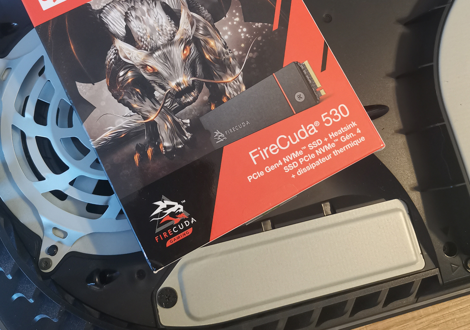 как вставить ssd в ps5